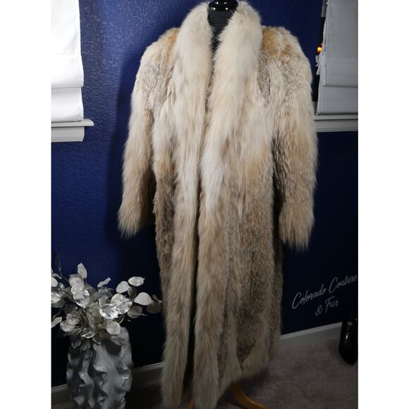 Gorgeous Canadian Lynx Full Length Fur Coat - Picture 1 of 5